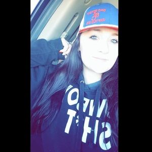 Meet your Posher, Madison